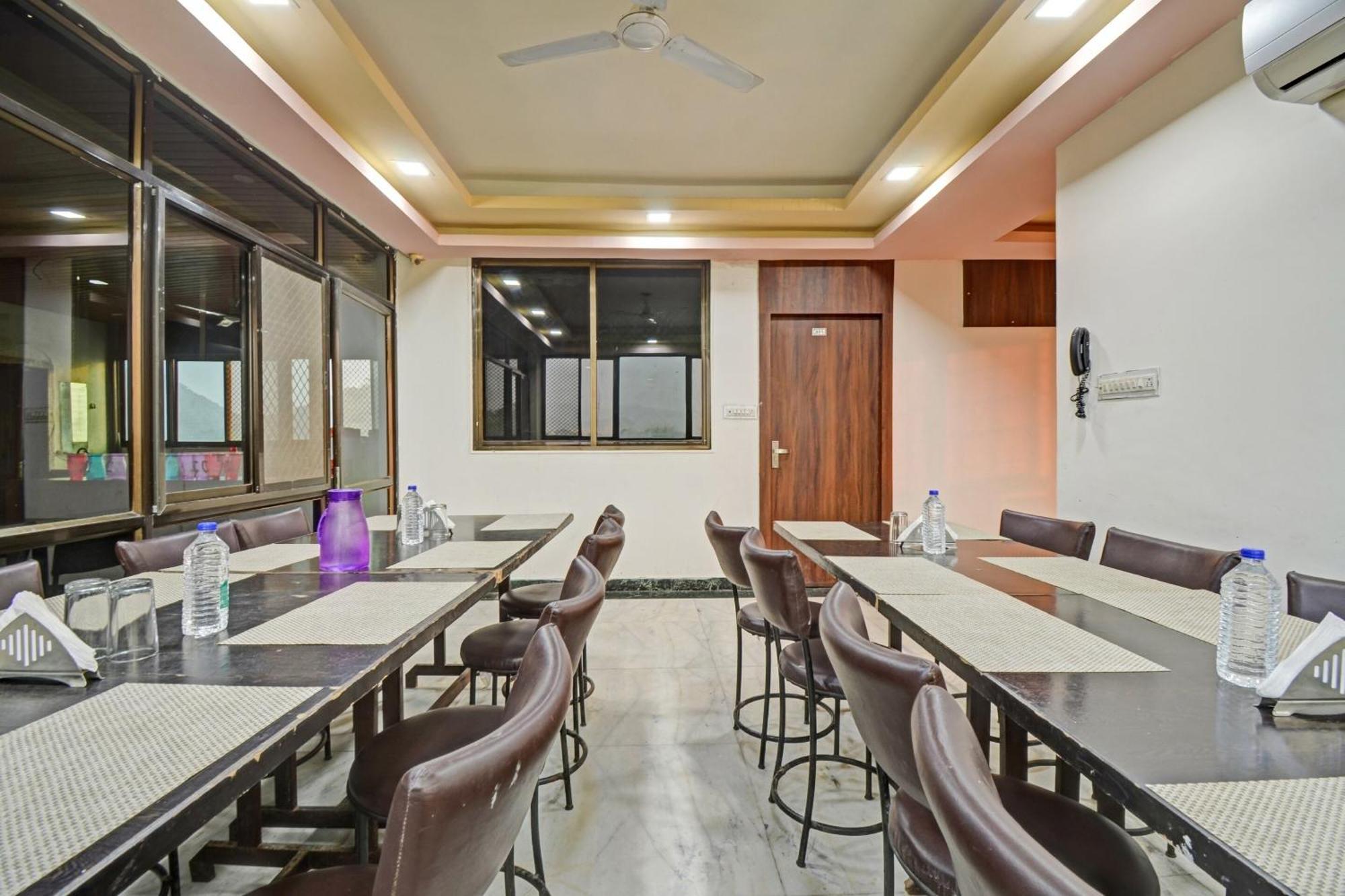 Hotel Collection O The Sunrise Udaipur Exterior foto